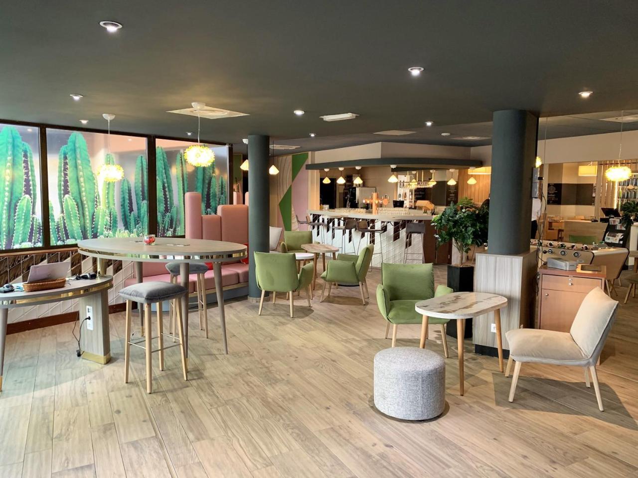 图尔中央车站宜必思酒店 外观 照片